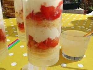 Push cake à la fraise et chantilly