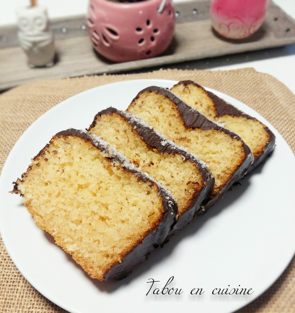 Gâteau au yaourt au cacao : Recette de Gâteau au yaourt au cacao