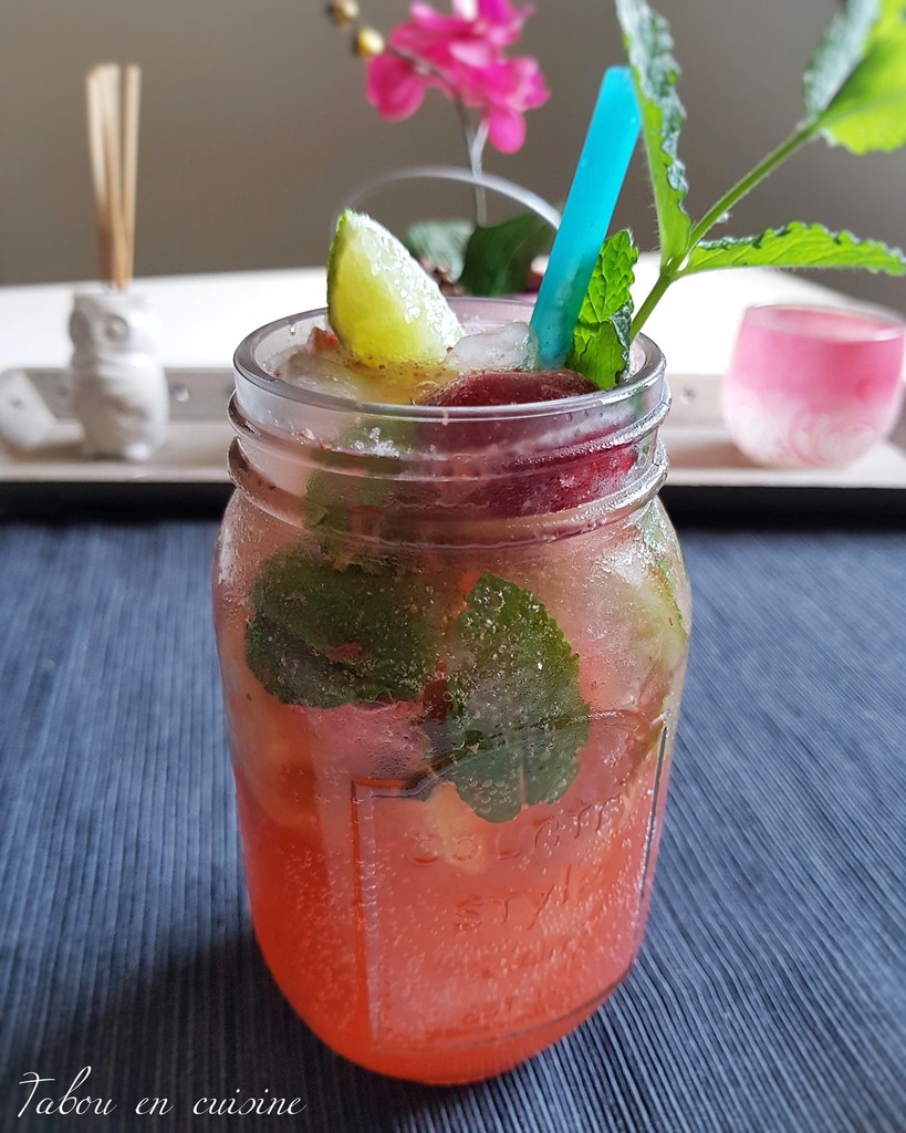 Recette Cocktail sans alcool aux fraises et à la menthe (facile