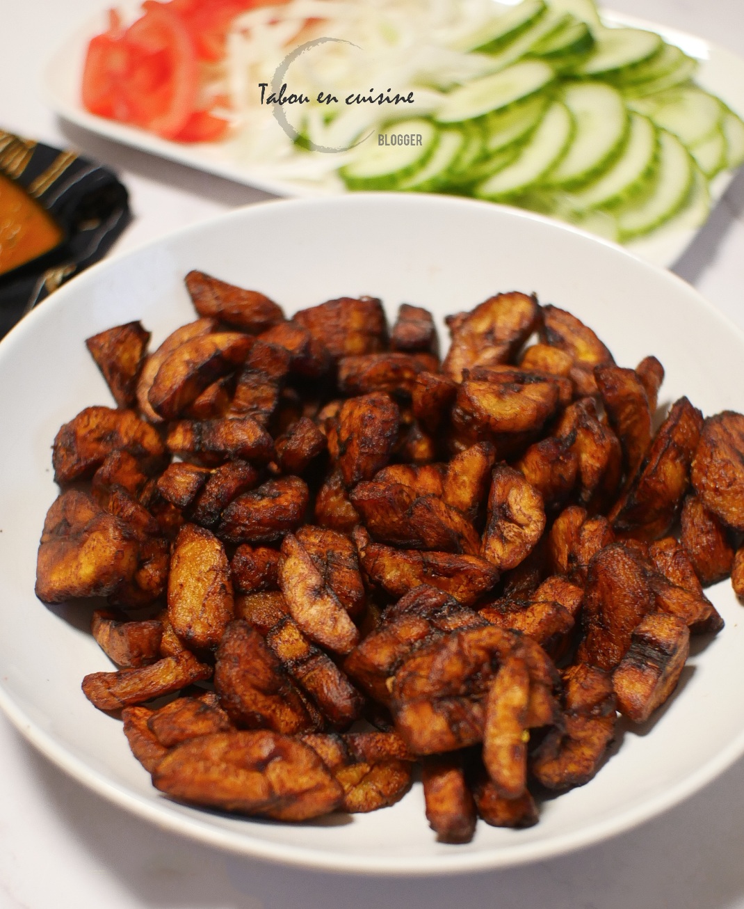 Poulet grillé au four, bananes plantain et frites de patates douces de Les recettes de